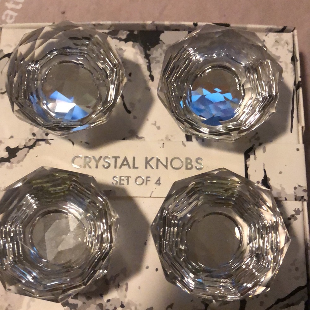 Set of 4 custom high end drawer knobs - Picture 2 of 5